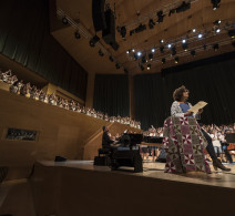 Al bell mig de la terra Auditori de Barcelona